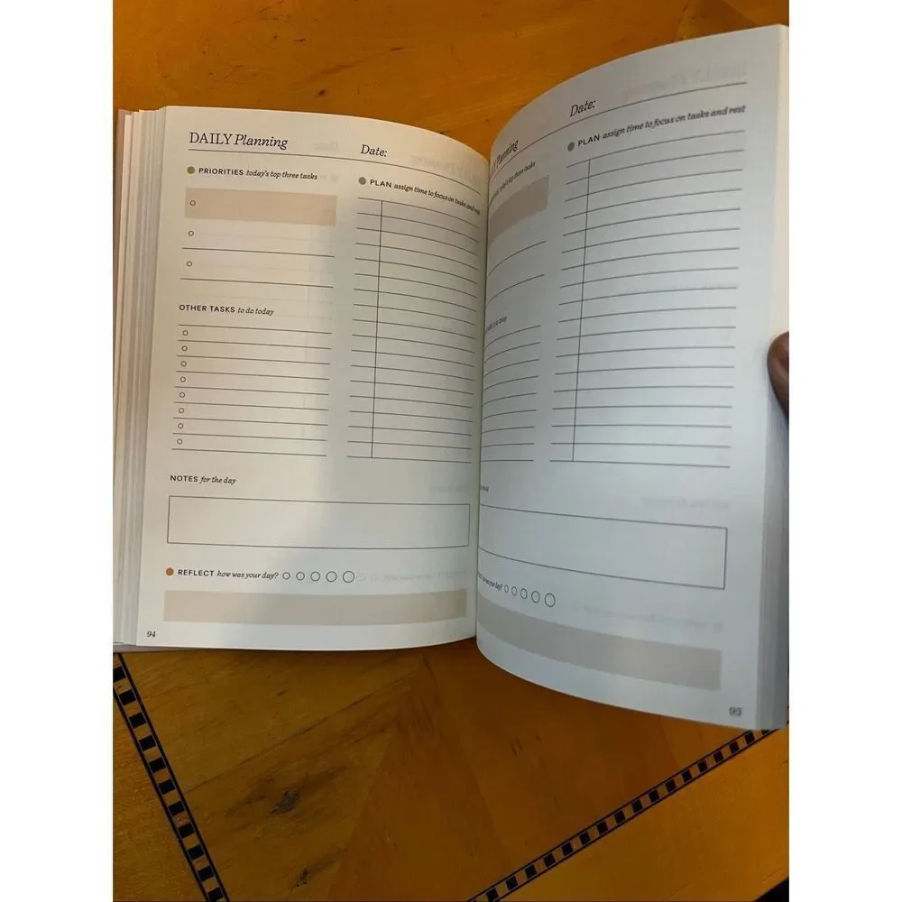 New! Papier Start Fresh Every Day Productivity Planner
